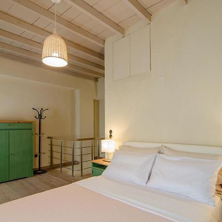 Myyellowhome Ermoupoli Exteriör bild