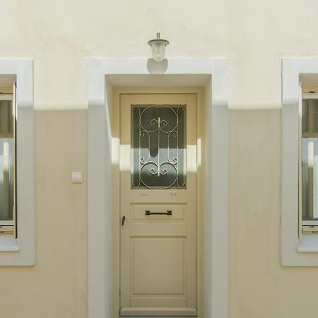 Myyellowhome Ermoupoli Exteriör bild