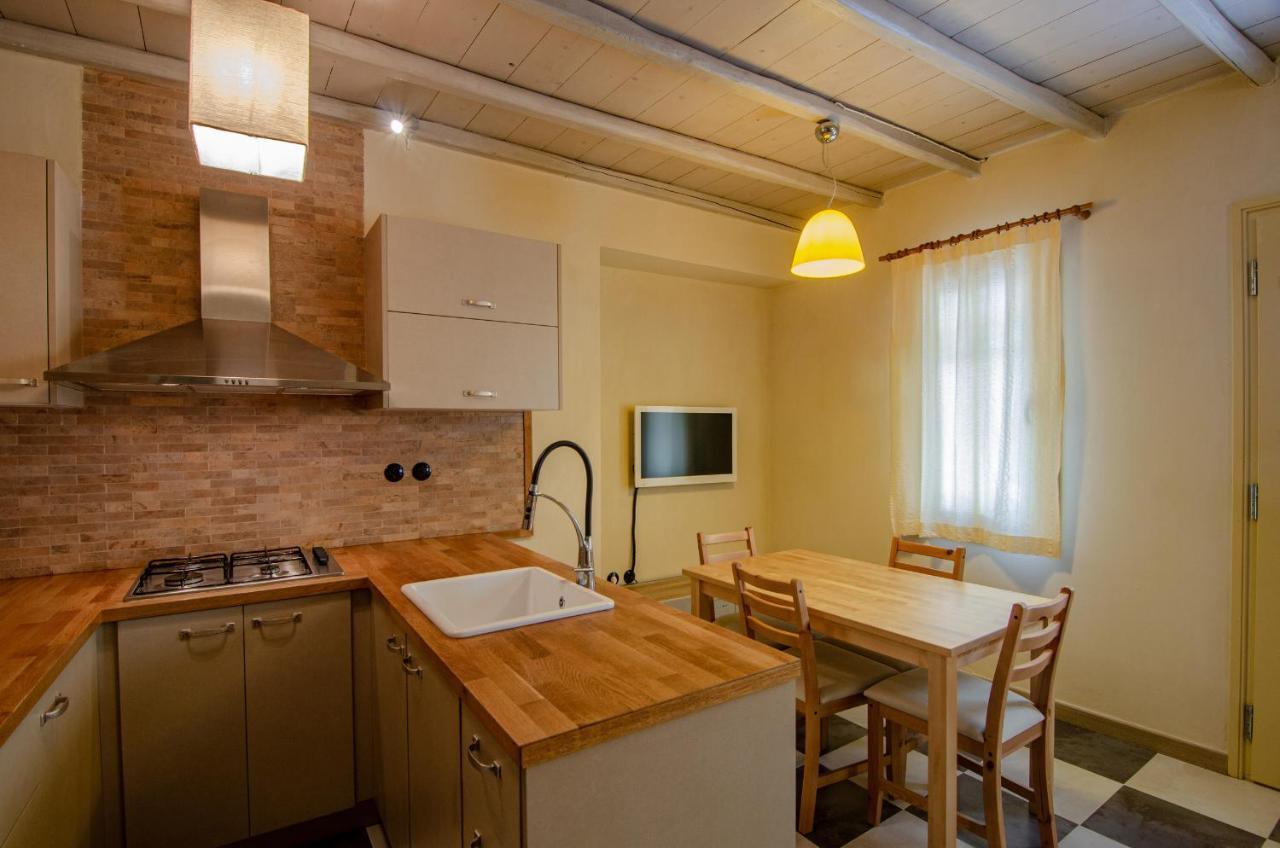 Myyellowhome Ermoupoli Exteriör bild